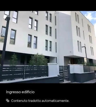Desi'apartament. Pensionat Vlorë