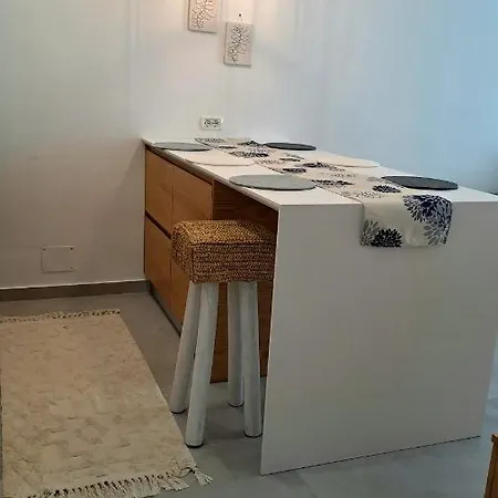 Desi'apartament. * Vlorë